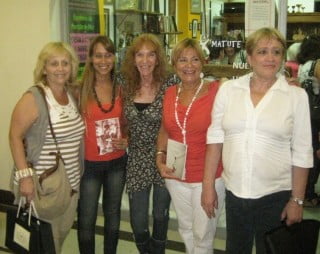 Las cinco escritoras pilarenses Las cinco escritoras pilarenses, entre ellas Marta García, representante del Taller Literario A.L.M.A. (club Unión Del Viso), quien participó con su obra “Sigamos al viento”. Próxima presentación, mes de mayo.