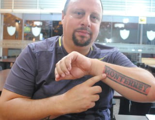 “Poco después que mi hijo Román falleció, empecé con la obra del estadio y en un año y medio con el corazón roto lo pude hacer. Por eso digo que el club es mi vida. Hago todo por eso, por mi pasado, por los pibes.”   