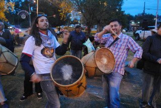 Excelente iniciativa sostenida en la constancia y unidad de sus protagonistas. Felicitaciones, fue un éxito.