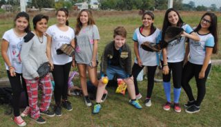 Hermoso grupo: Black Bull. Entrenan los jueves a las 16 hs. en el predio del Polideportivo Derqui, calle Nicaragua y las vías. En el límite del Barrio Toro. Gracias Juanchi y Dani López por la invitación. 