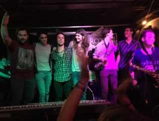 La Monada, banda dirigida por Goyi Alzaibar, se presentó 26 de noviembre a las 22:30 hs. en Old Rotten. Entrada libre y gratuita.