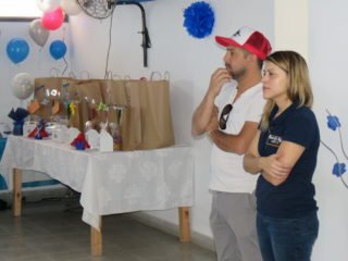 Gastón y Miriam de Confort Dacar siempre colaborando. 