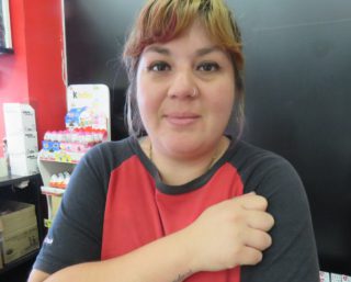 “El estacionamiento medido es algo que perjudica al comercio local. No ayuda en nada”, Romina.